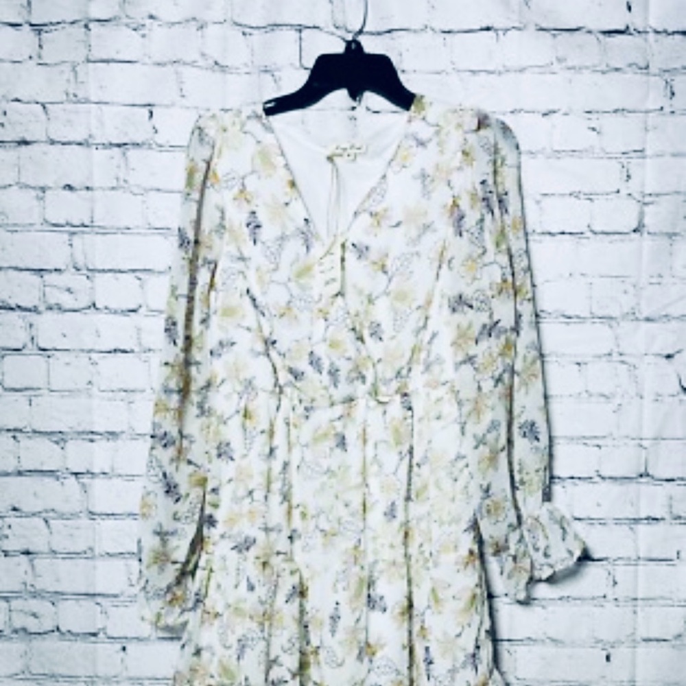 💚💎💎Floral Jumpsuits white and green 100%polyester